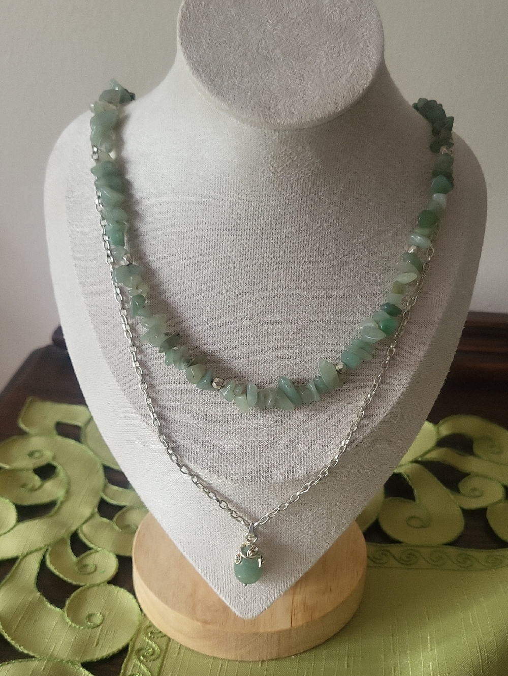 Geniune Green Jade Gemstone Necklace